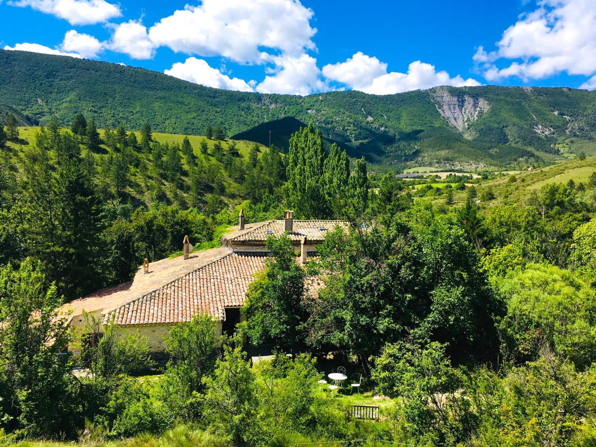 Le Moulin De La Viorne, Gite Avec Piscine Au Coeur De La Nature En Haute-Provence Les Omergues Dış mekan fotoğraf